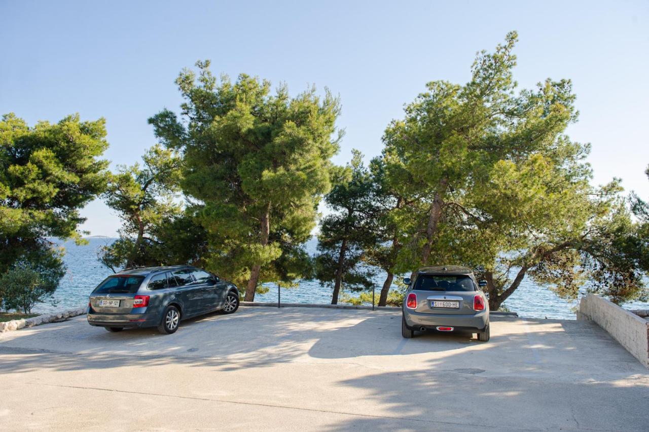 Exclusive Seaside Dream Apartments Murter Exterior photo